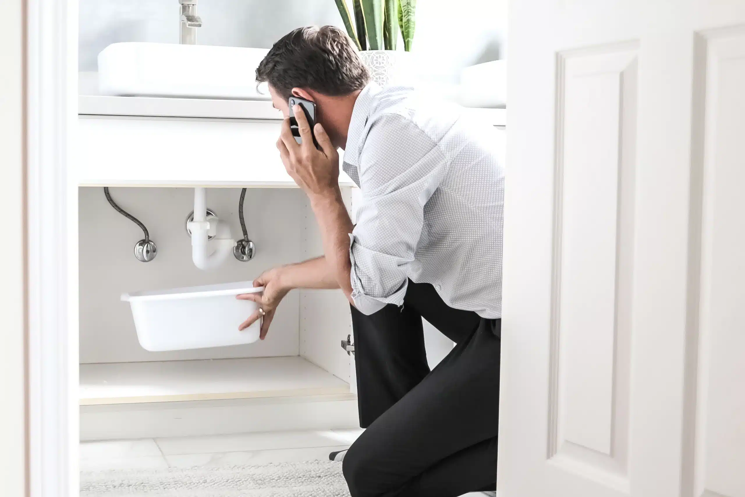 Leak Detection in Aurora